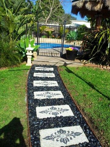 R McCall Landscaping and Gardening