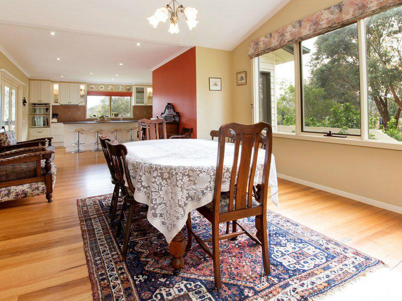 Jacobs & Lowe: Mornington