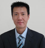 Dr James Chau