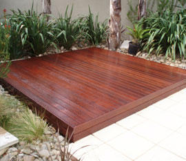 Reseal Timber Decks: Briar Hill
