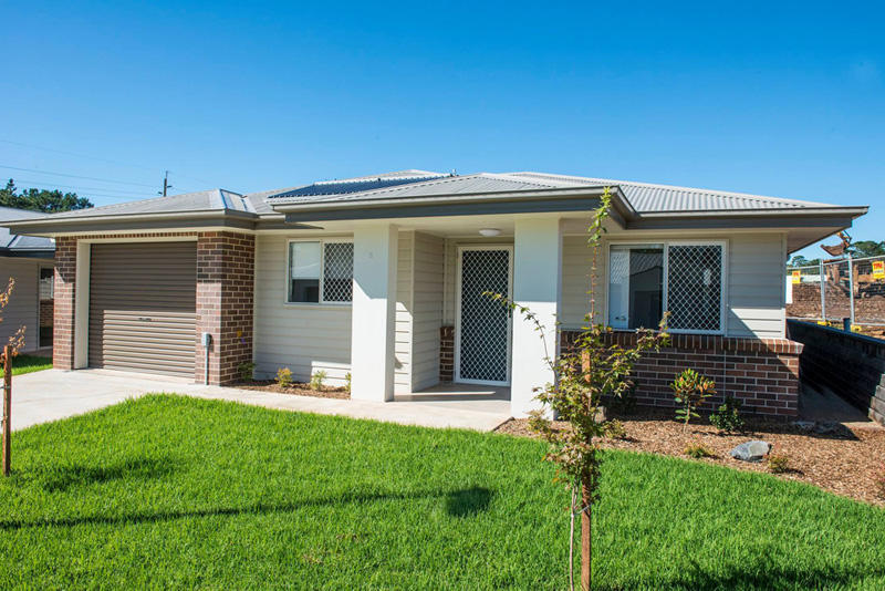 Oak Tree Lifestyle Village: Orange