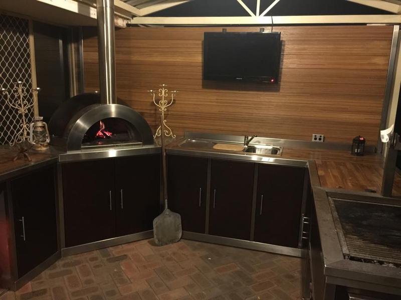 EM FAB Outdoor Kitchens