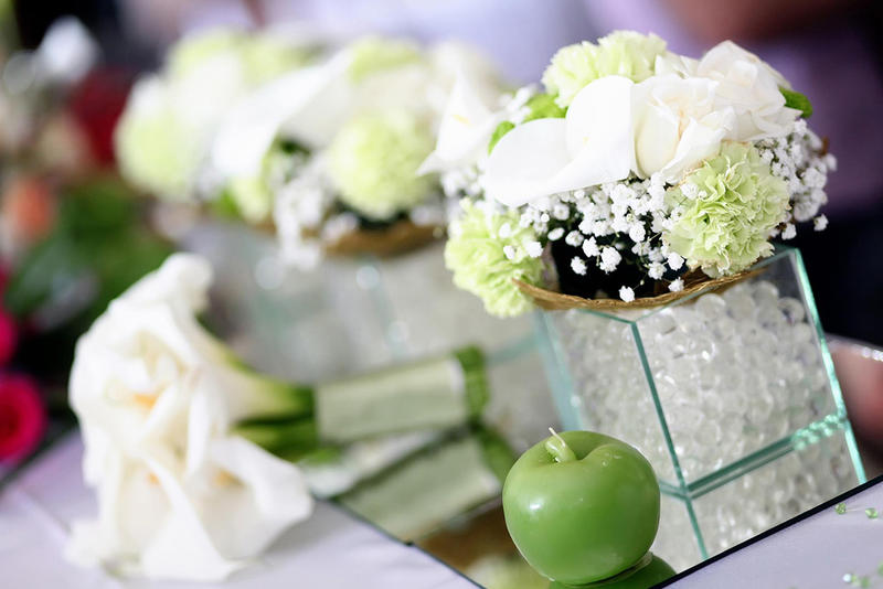 Mr & Mrs Wedding Planners