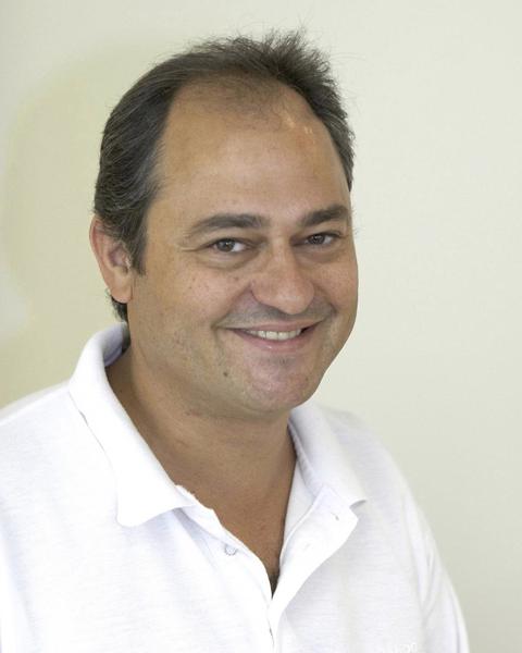Dr Jon Taratoris