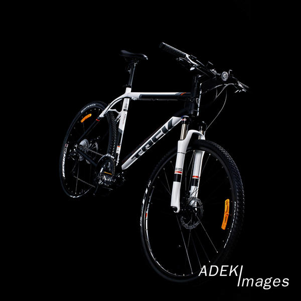 ADEKI Images