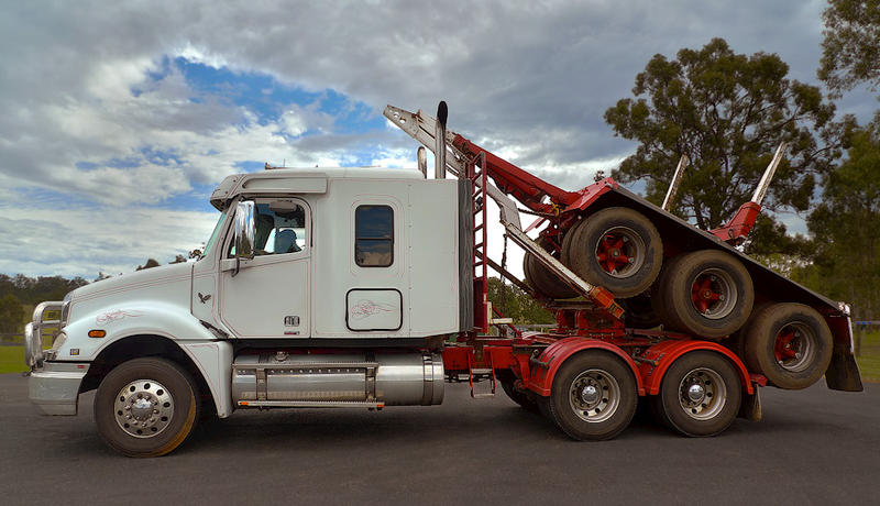 S & S Wall Log Haulage