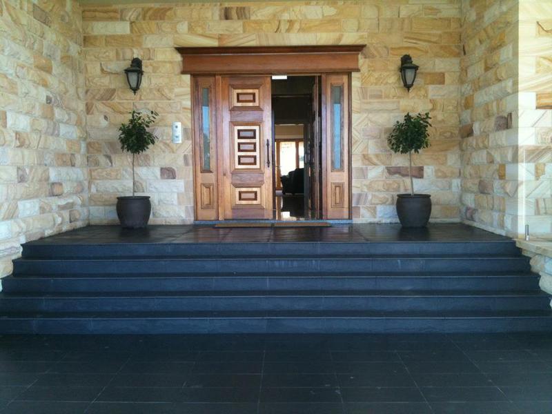 Lambros Tiling
