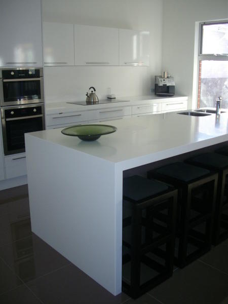 Solid Surface of Distinction