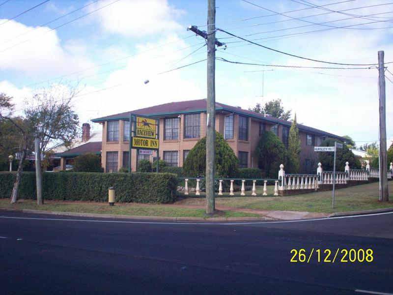 Raceview Motor Inn