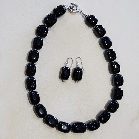 Crystal & Pearl Co