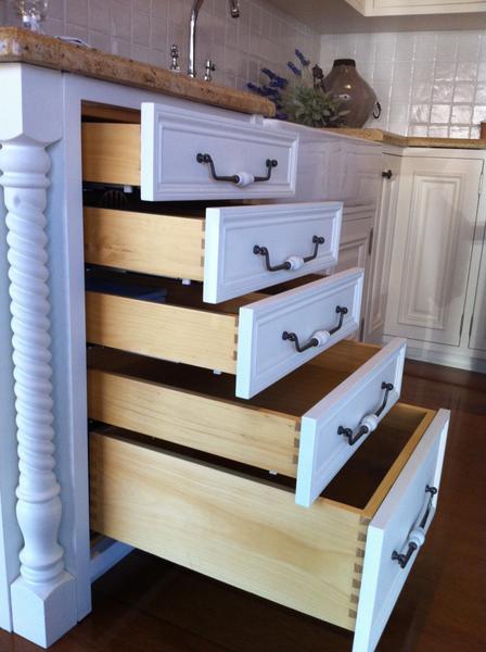 Degabriele Kitchens: Riverstone