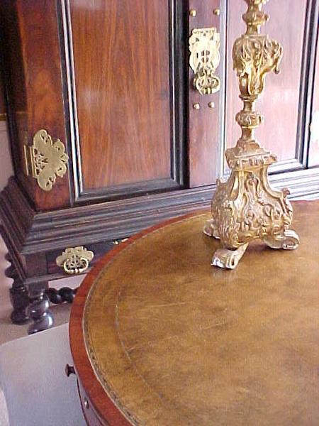 Chantilly Antiques