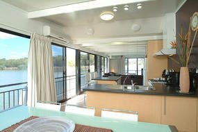 White House Boats