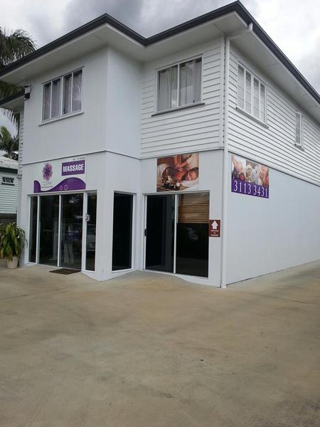 Isan Thai Massage & Spa