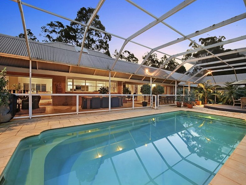 Suncoast Enclosures: Burleigh Heads