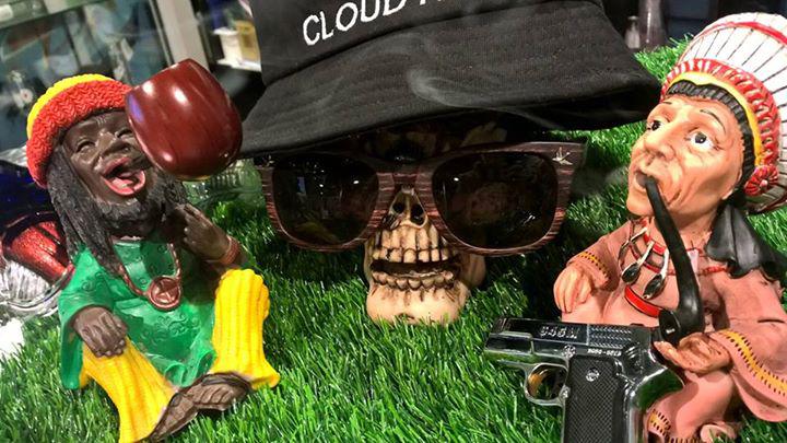 Cloud 9 Smoke Shop & Accessories: Armadale