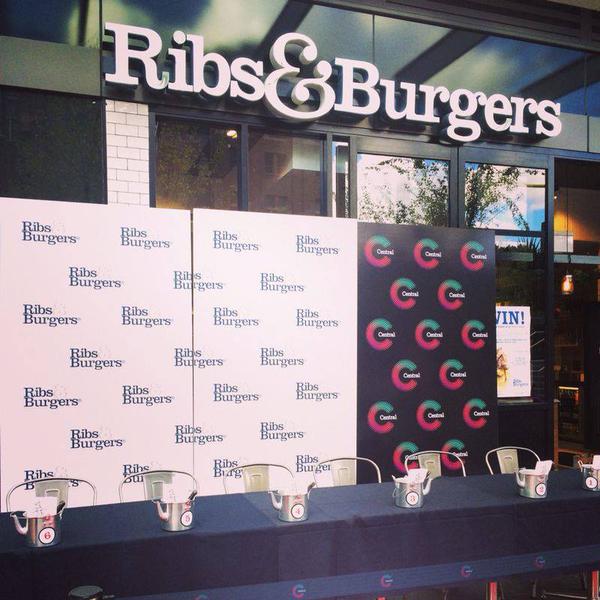 Ribs & Burgers: Central Park