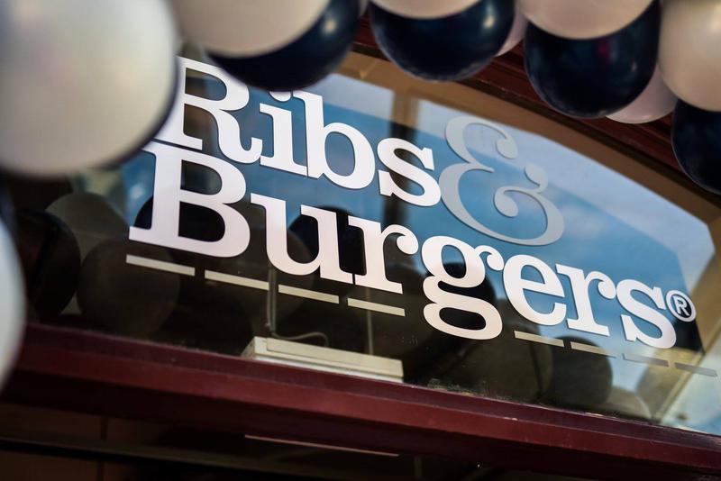 Ribs & Burgers: The Rocks