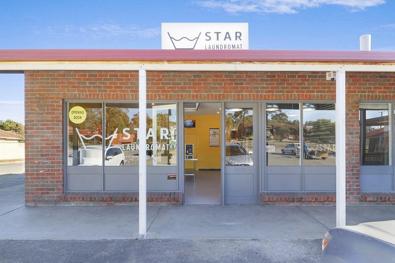 Star Laundromat: Morphett Vale