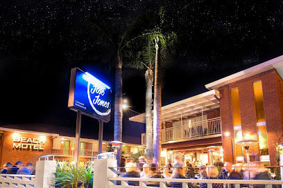 Jose Jones Restaurant & Bar