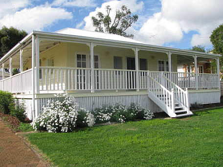 Kingaroy Cottage