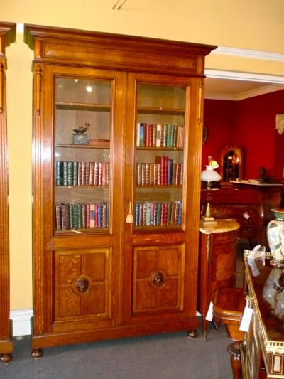 Louis' Antiques