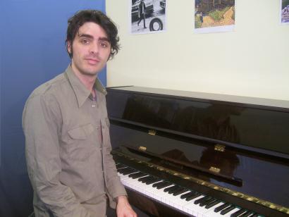 Quinn The Piano Teacher