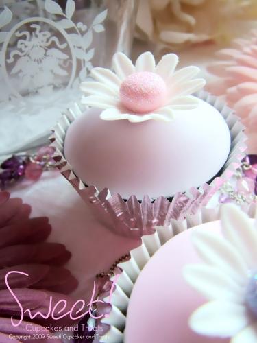 Sweet! Cupcakes and Treats