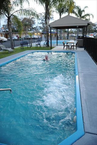 Artesian Spa Motel