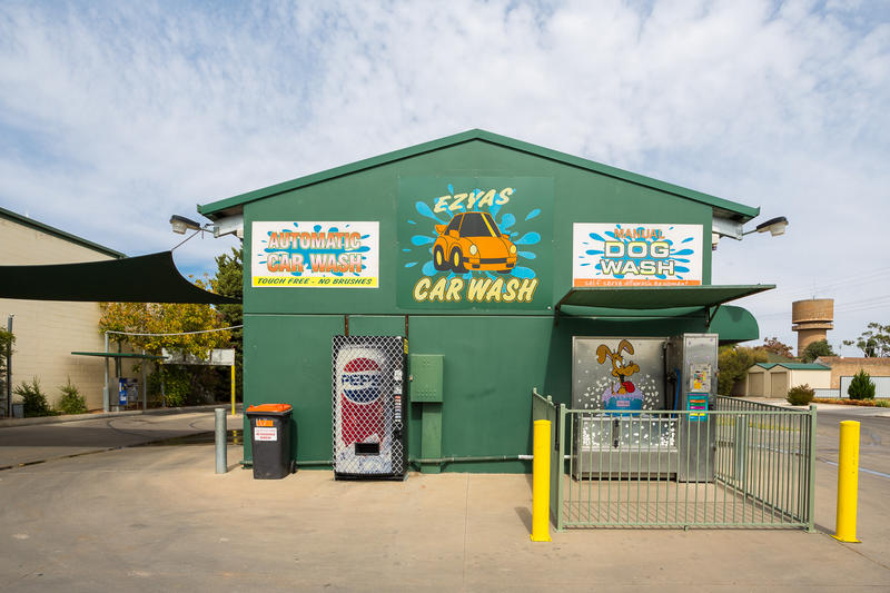 Ezyas Car Wash: Swan Hill