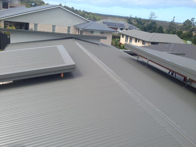 Dans Roof and Guttering