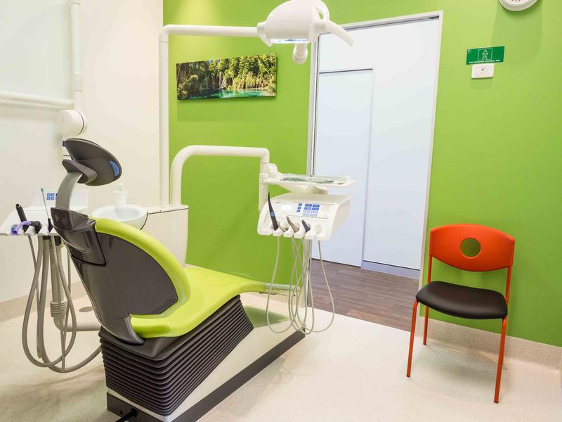 Crestmead Dental