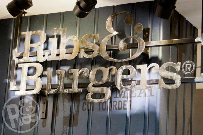 Ribs & Burgers: The Star
