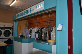 Mont Albert Laundromat & Dry Cleaners