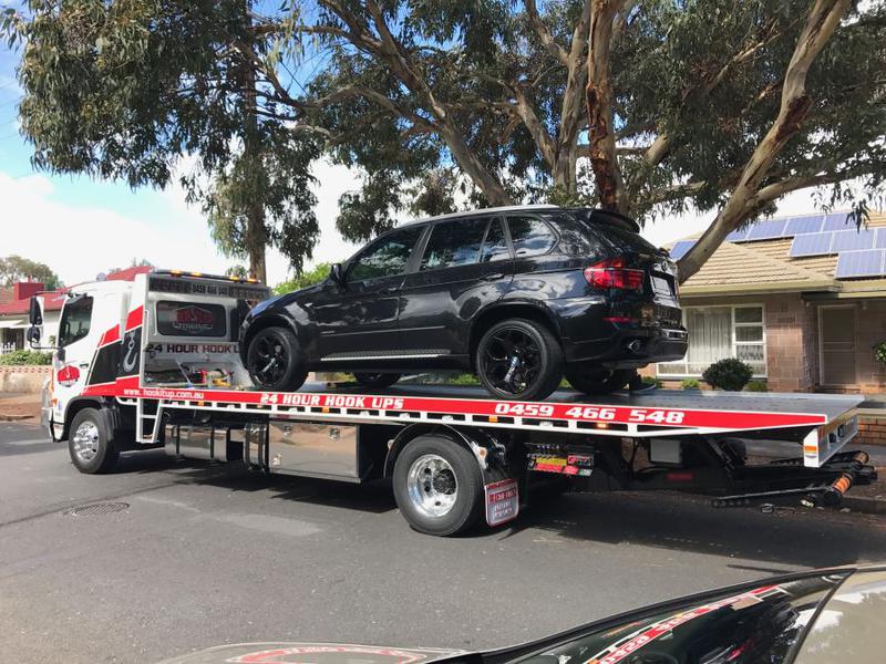Hook It Up Towing
