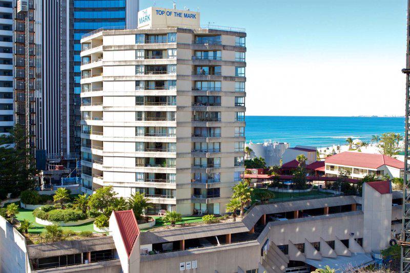 Top Of The Mark Holiday Apartments