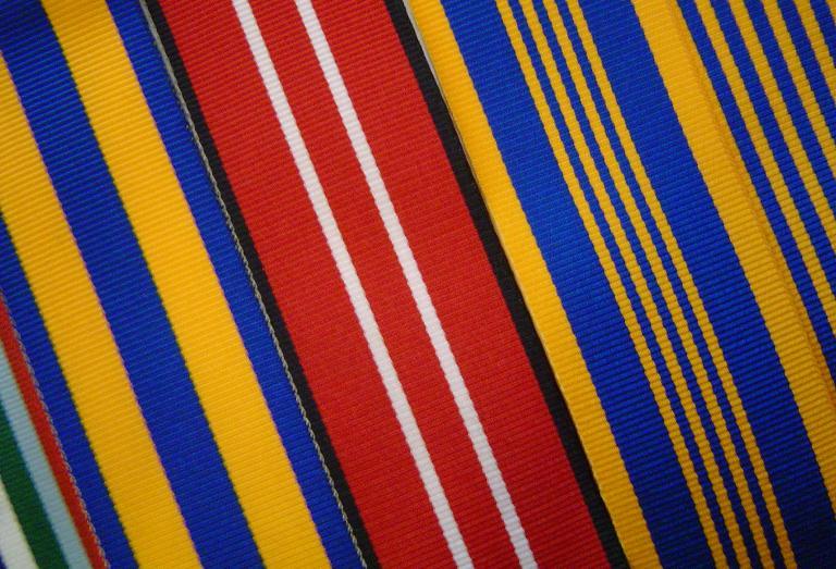 ATOM Ribbons