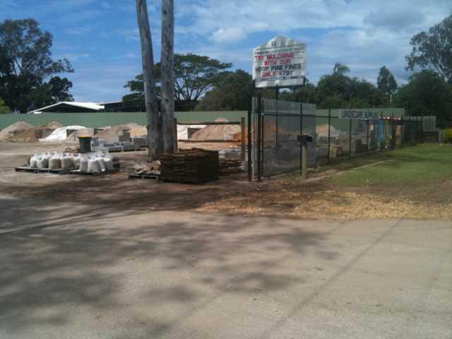 Tingalpa Landscape Supplies: Capalaba West