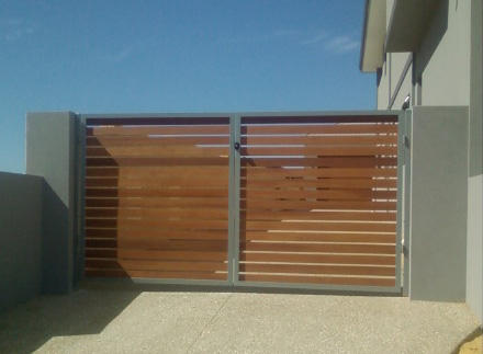 Quality Pool Fencing and Gates