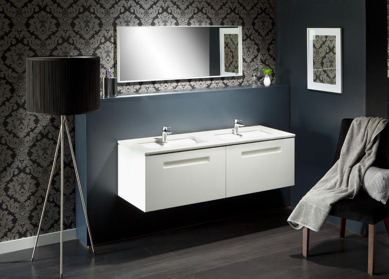 WC Bath + Shower: Campsie