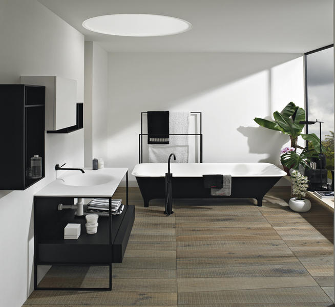 WC Bath + Shower: Chatswood