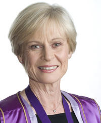 Dr Glenda Wood
