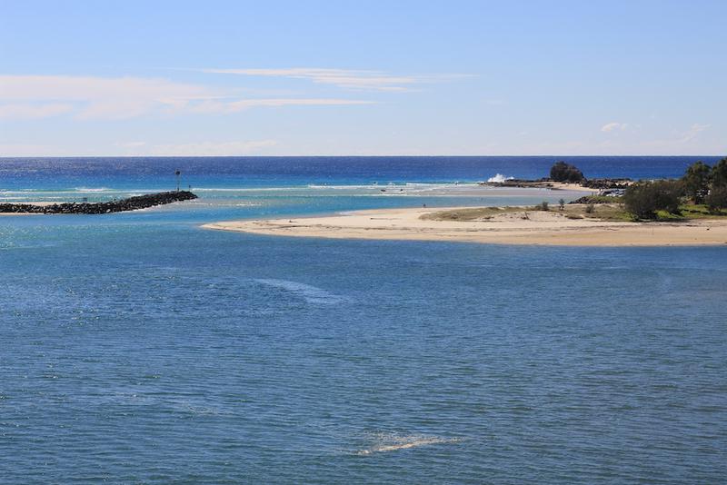 Currumbin Alley Surf School