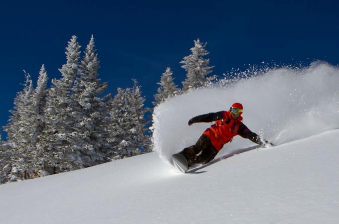 Top Snow Travel