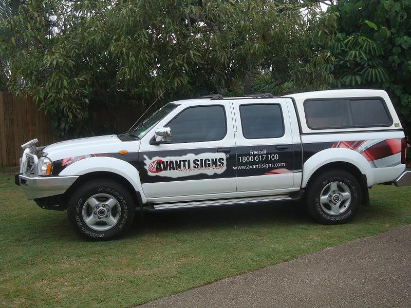 Avanti Signs: Dundowran Beach