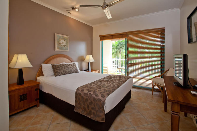 Coral Sands Beachfront Resort