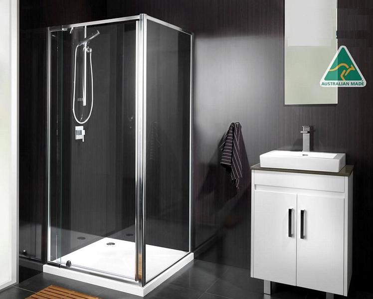 Elegant Screens & Robes