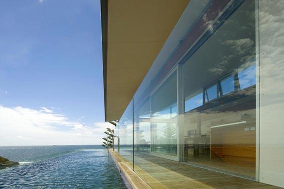Sparkling Fresh Window Cleaning
