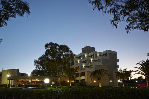 Holiday Inn Warwick Farm