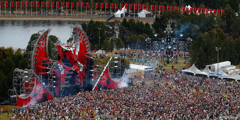Defqonaus